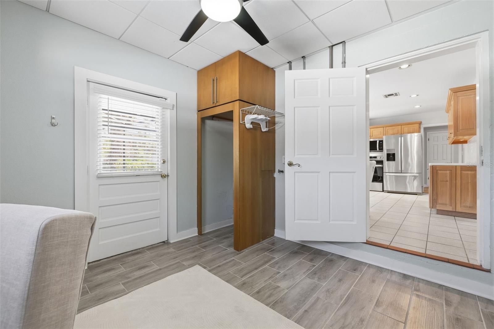 Image 21 of 38 For 308 Live Oak Avenue