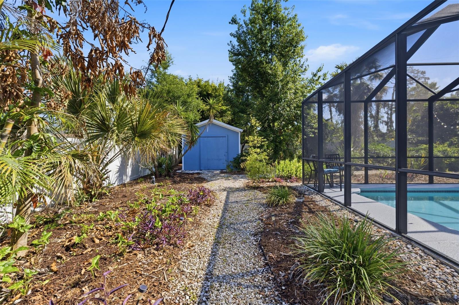 Image 27 of 38 For 308 Live Oak Avenue