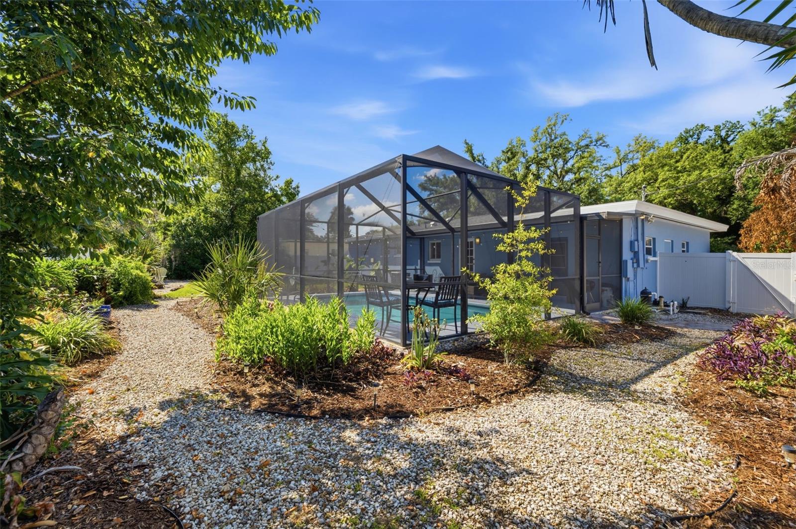 Image 28 of 38 For 308 Live Oak Avenue