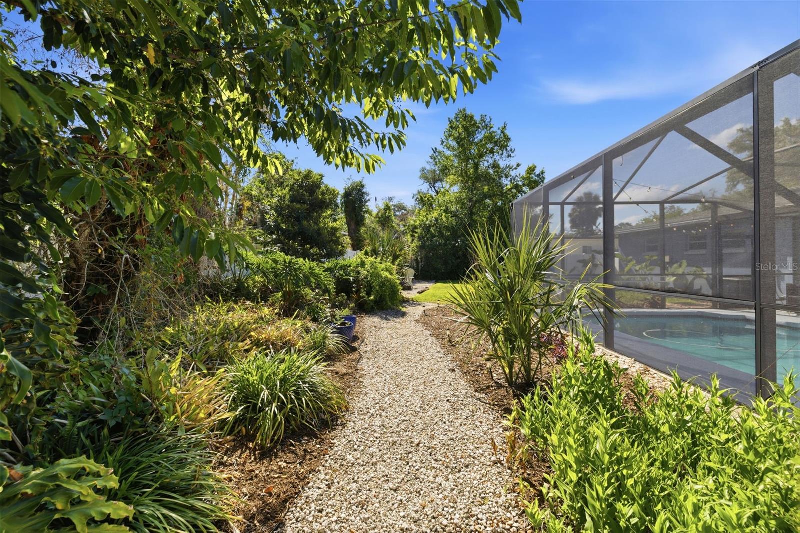 Image 30 of 38 For 308 Live Oak Avenue