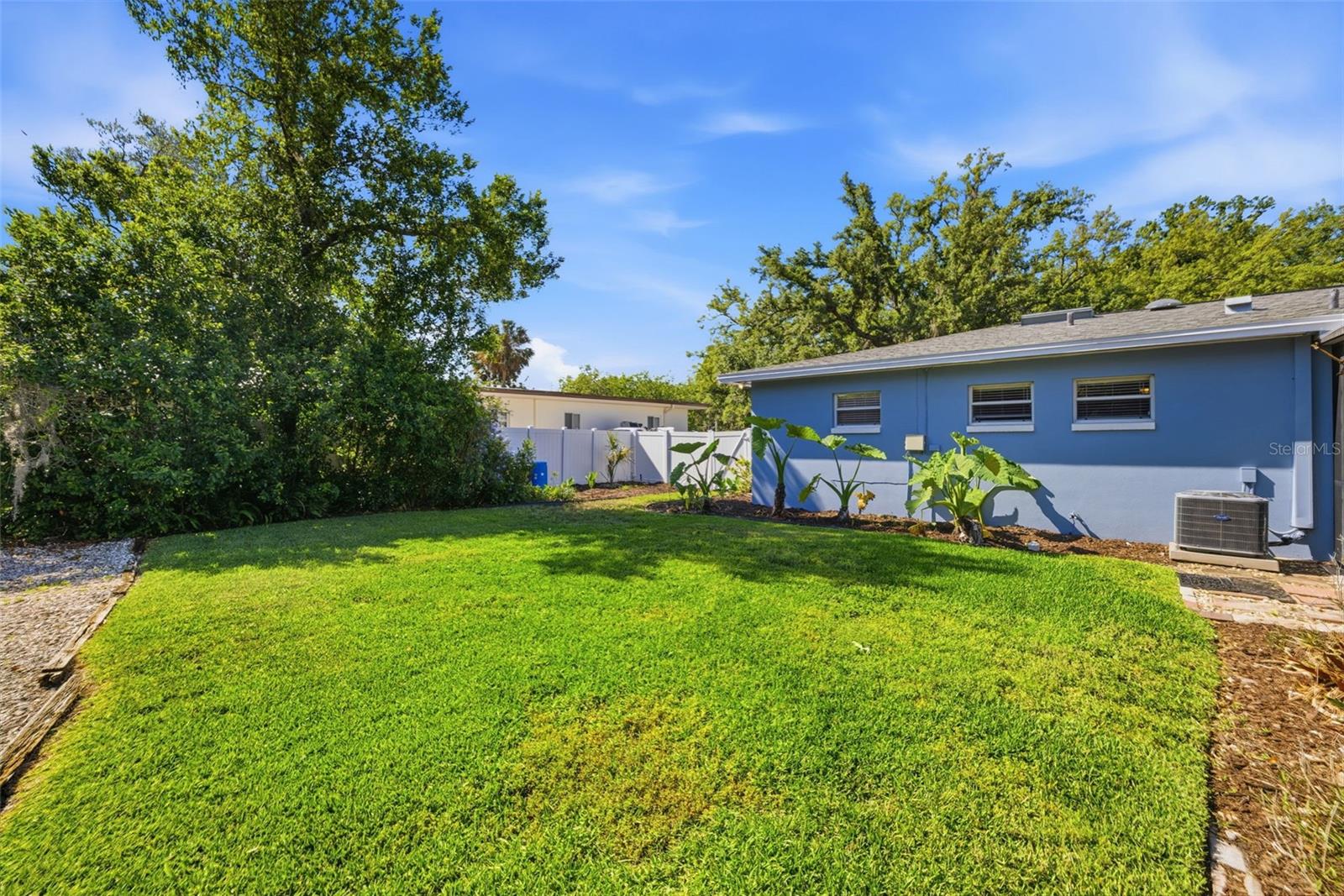 Image 31 of 38 For 308 Live Oak Avenue