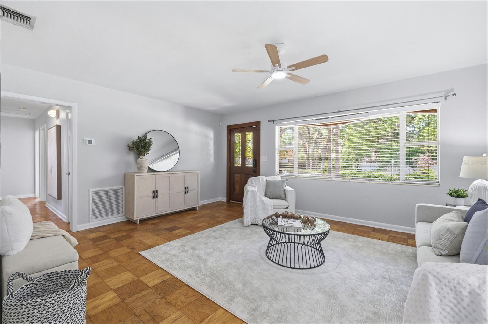 Image 4 of 38 For 308 Live Oak Avenue