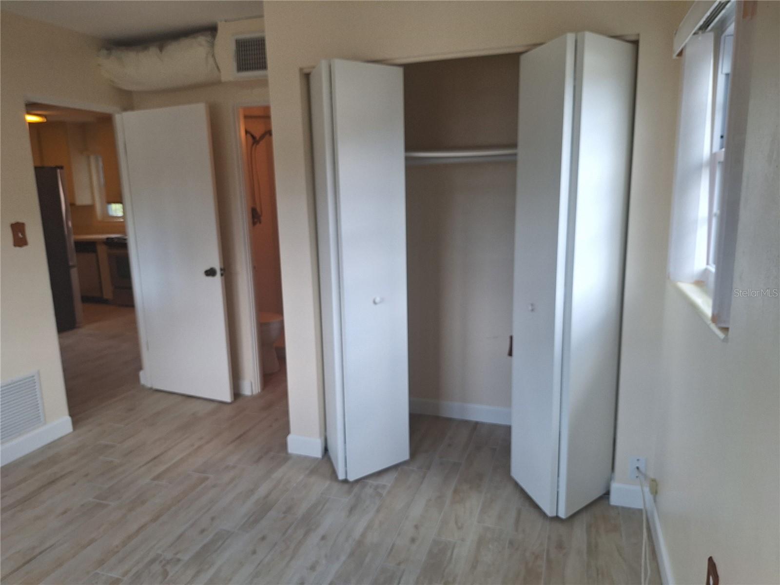 Image 10 of 28 For 8916 Narcissus Avenue