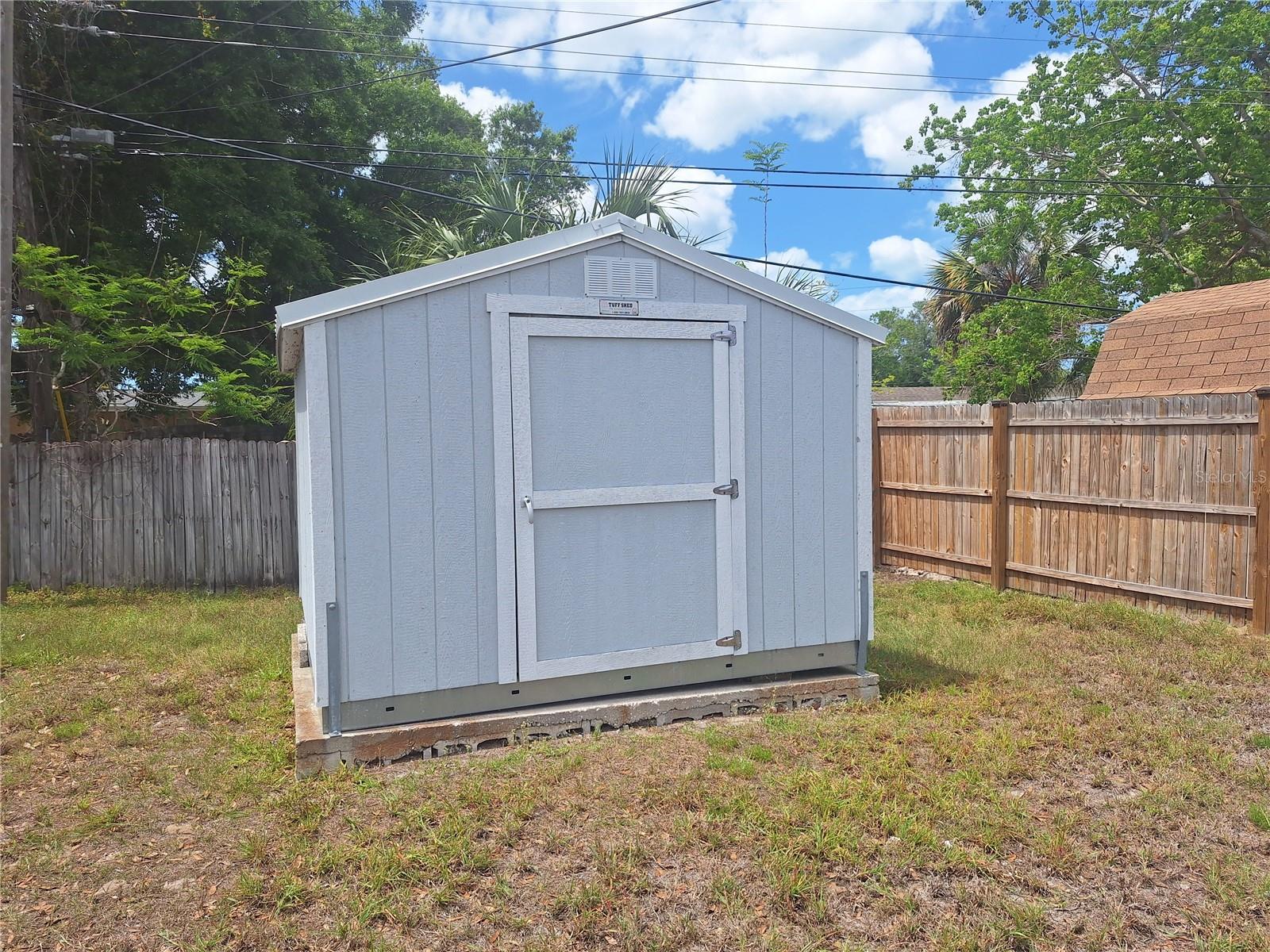 Image 25 of 28 For 8916 Narcissus Avenue