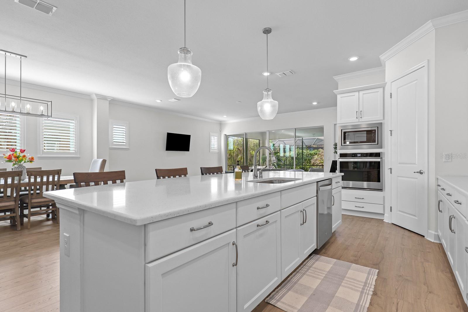 Image 7 of 40 For 13930 Natures Reserve Drive