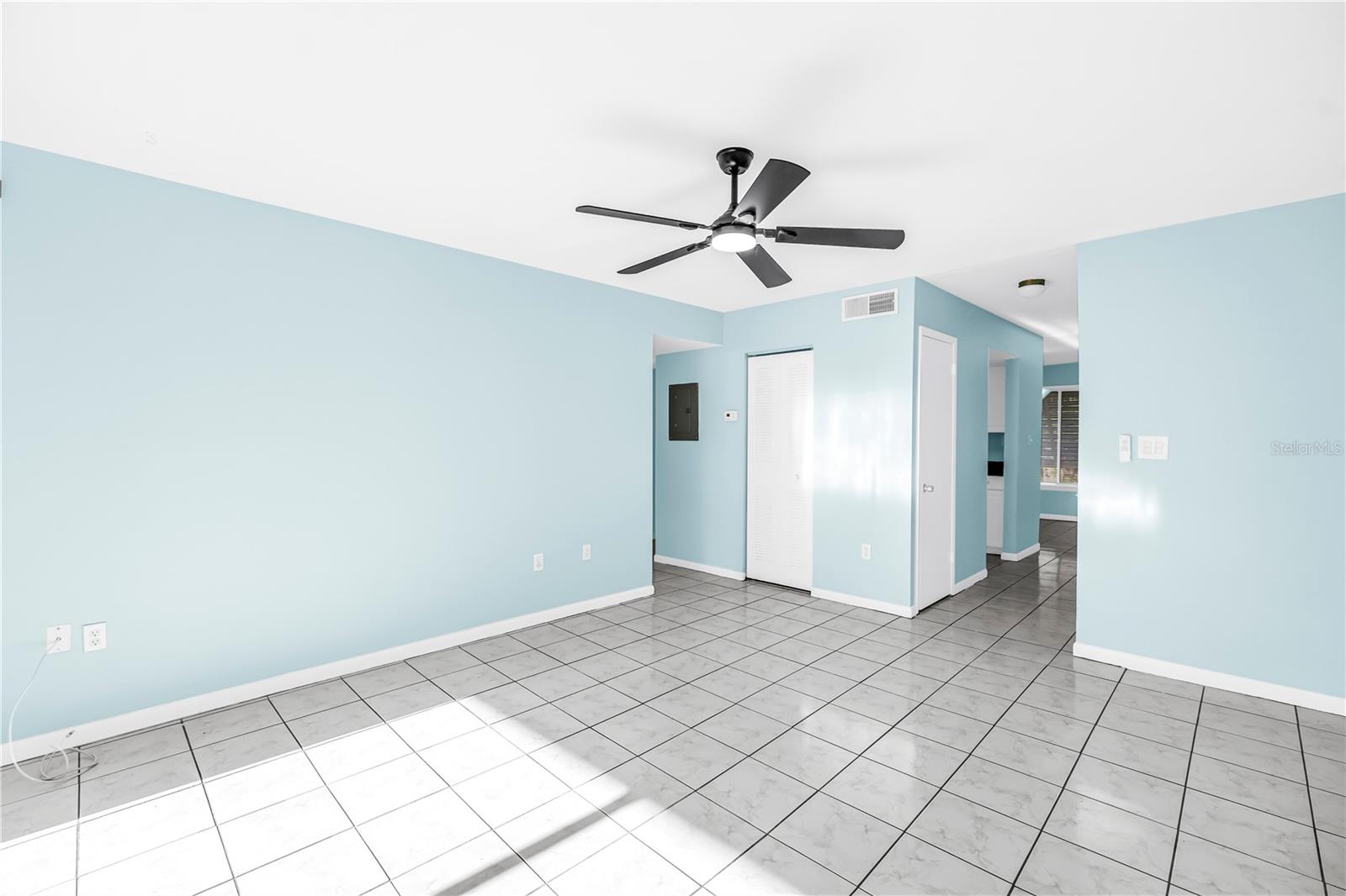 Image 4 of 44 For 3795 41st Lane S H