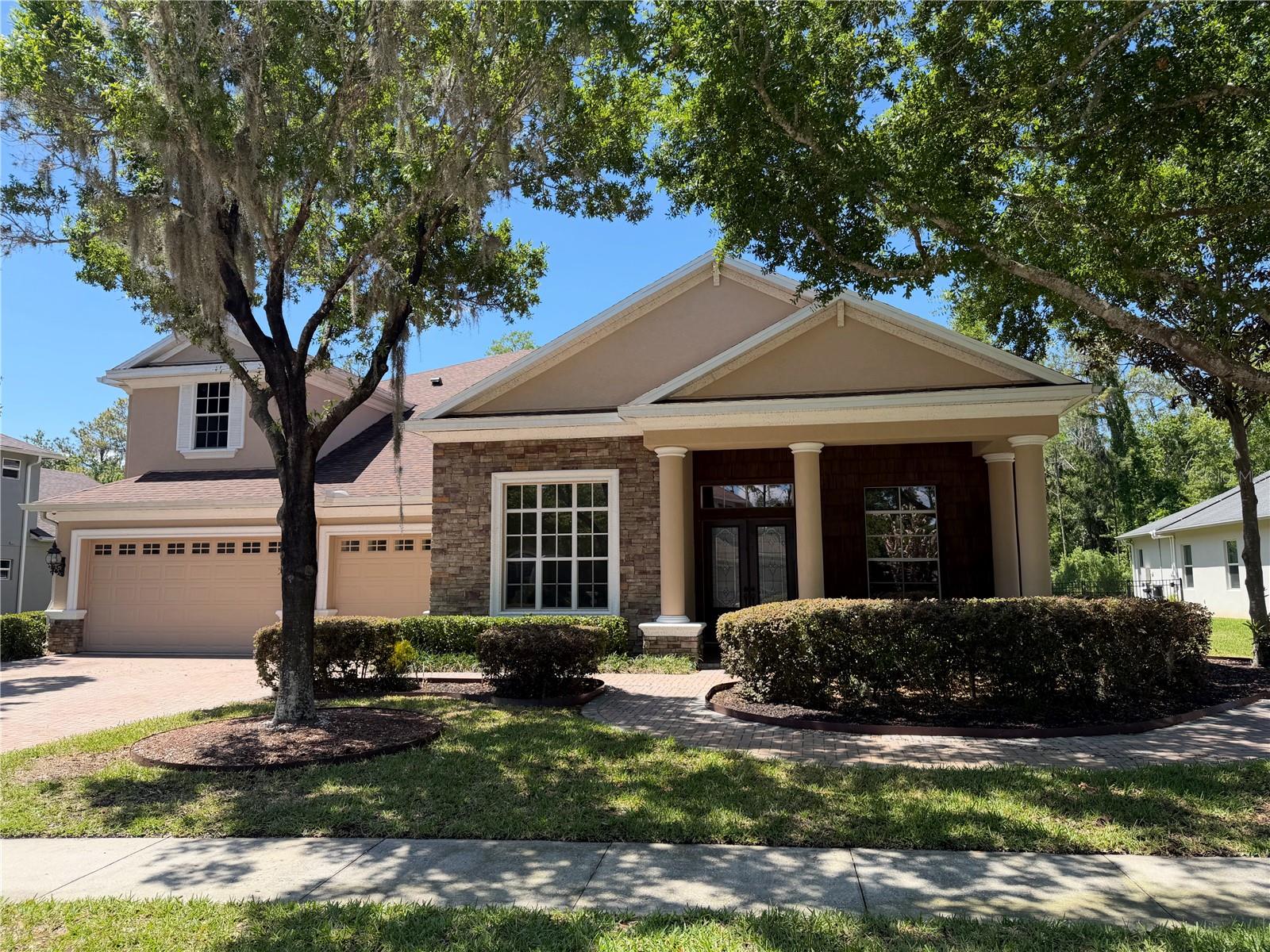 Listing photo id 0 for 21430 Draycott Way
