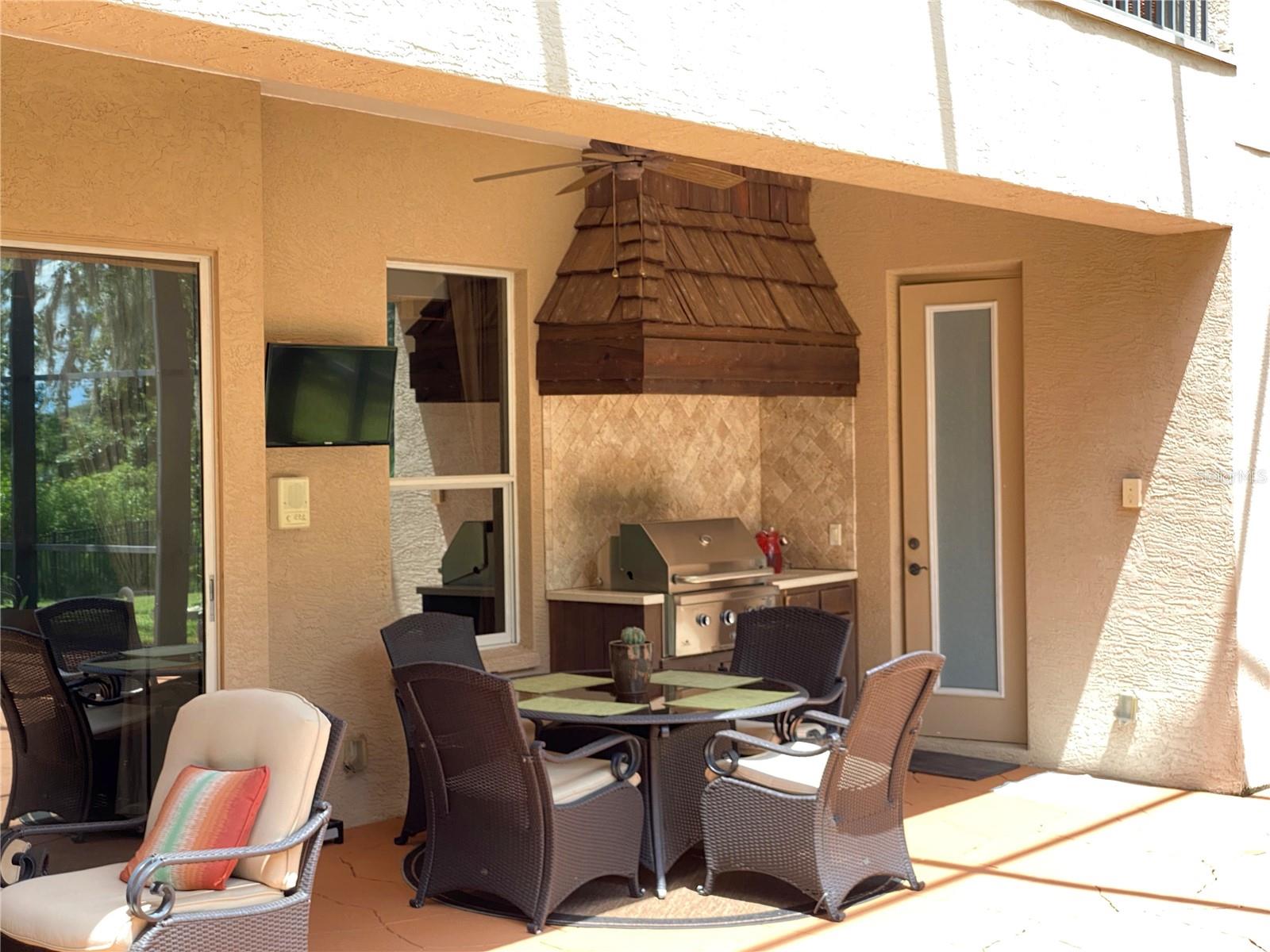 Listing photo id 19 for 21430 Draycott Way