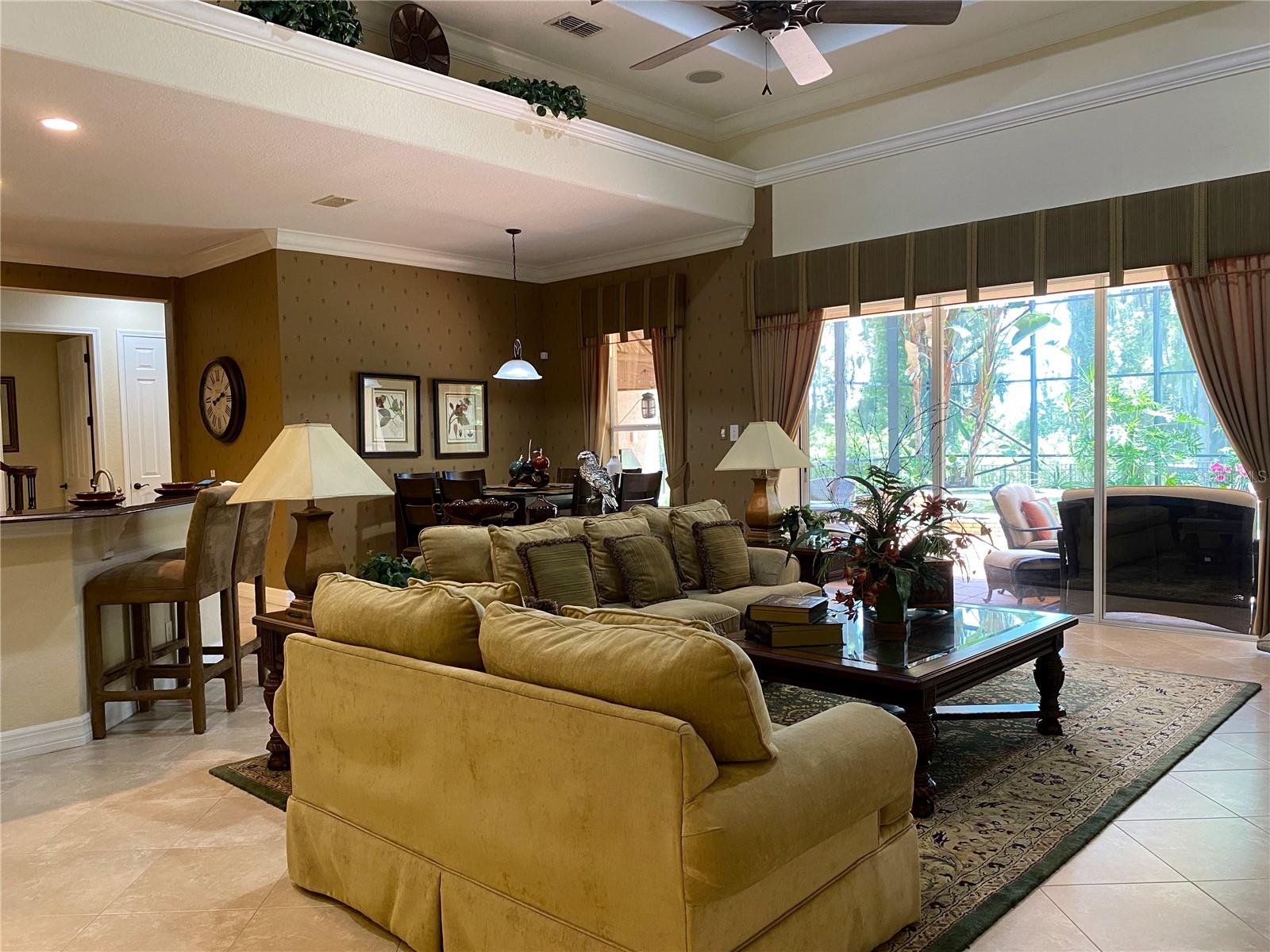 Listing photo id 31 for 21430 Draycott Way
