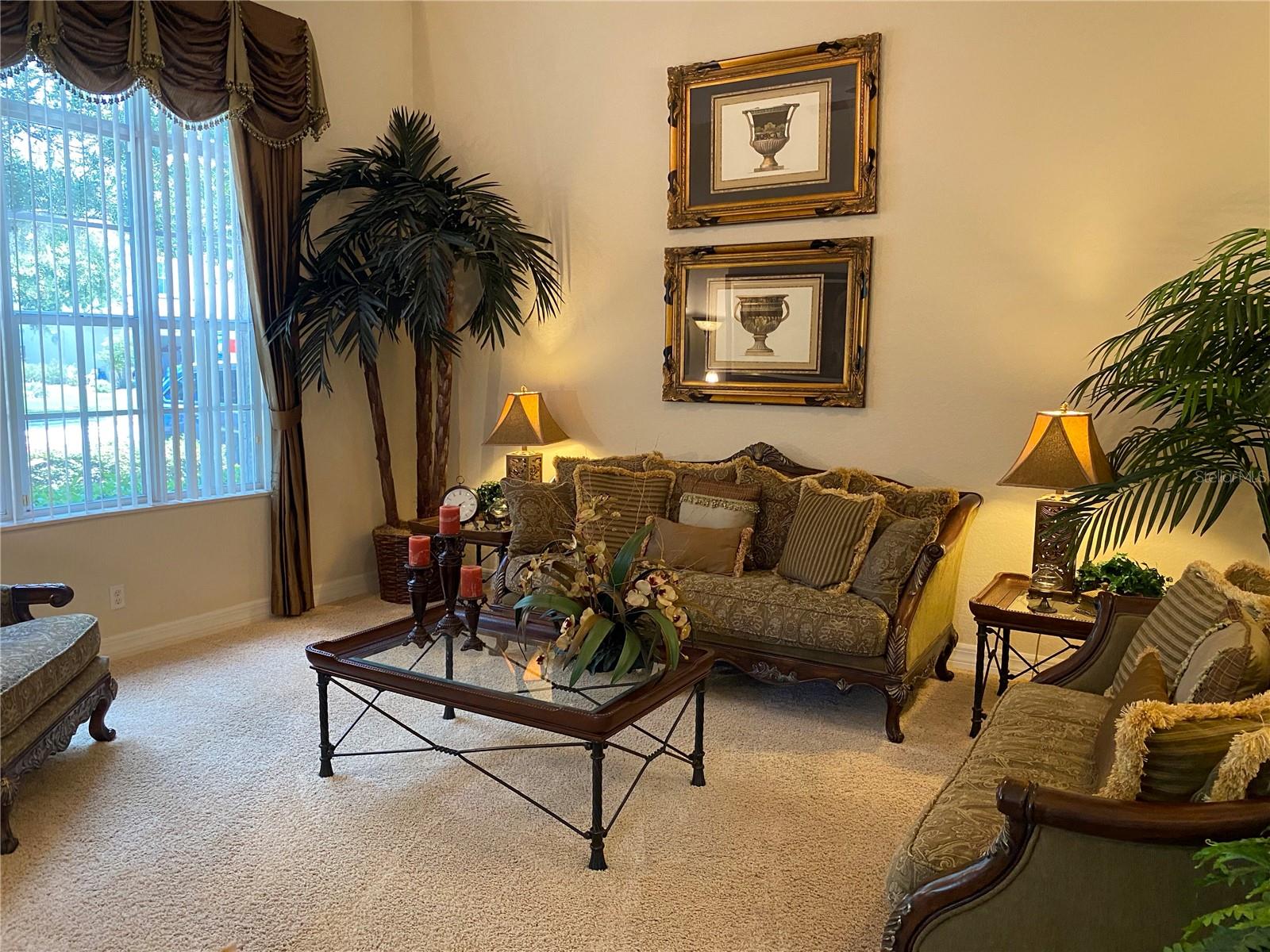 Listing photo id 34 for 21430 Draycott Way