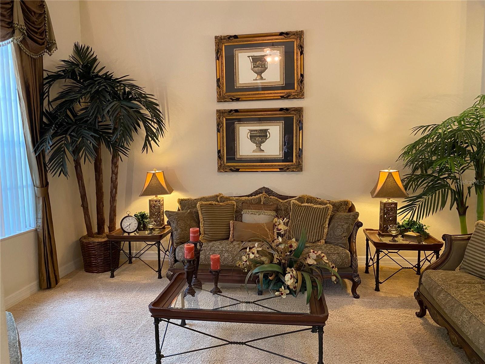 Listing photo id 37 for 21430 Draycott Way
