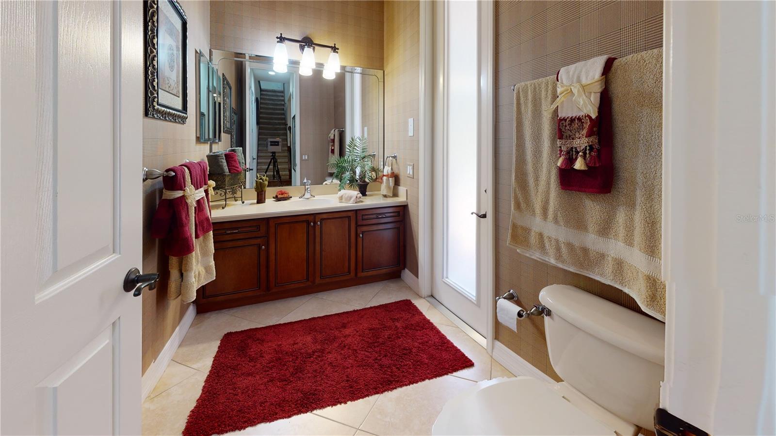 Listing photo id 55 for 21430 Draycott Way