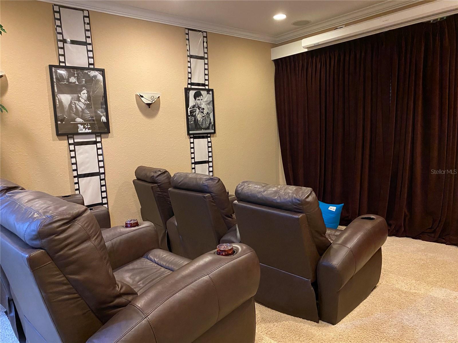 Listing photo id 58 for 21430 Draycott Way
