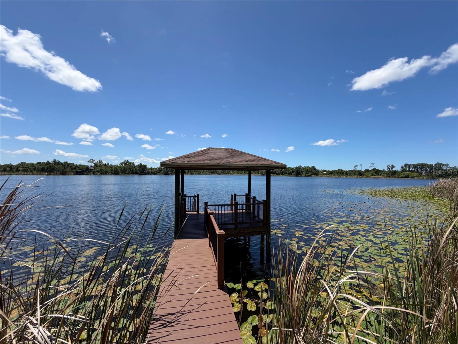Listing photo id 5 for 21430 Draycott Way