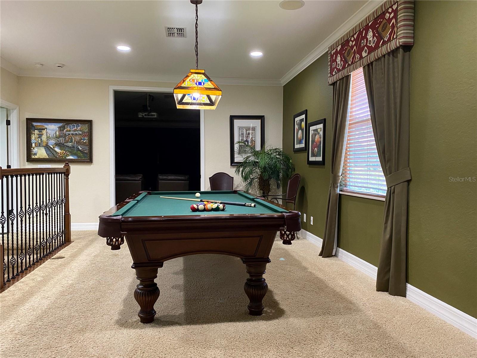 Listing photo id 77 for 21430 Draycott Way