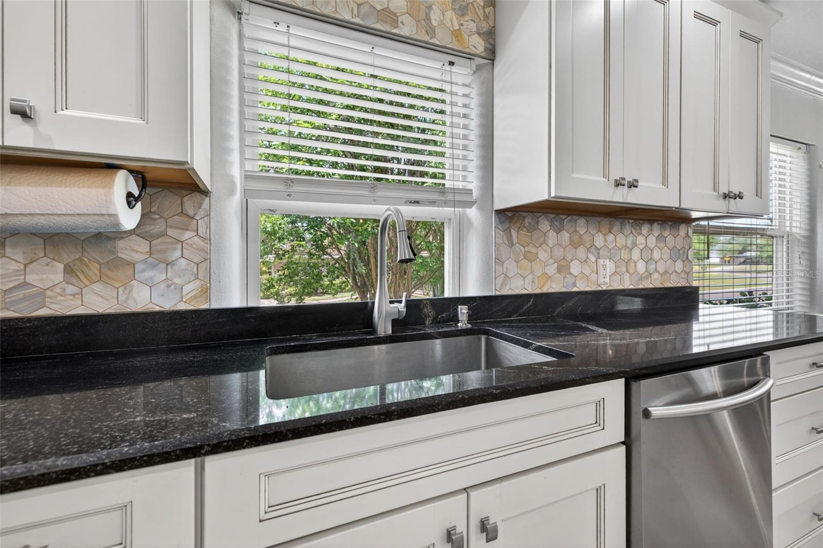 Image 10 of 40 For 3318 Ridge Avenue