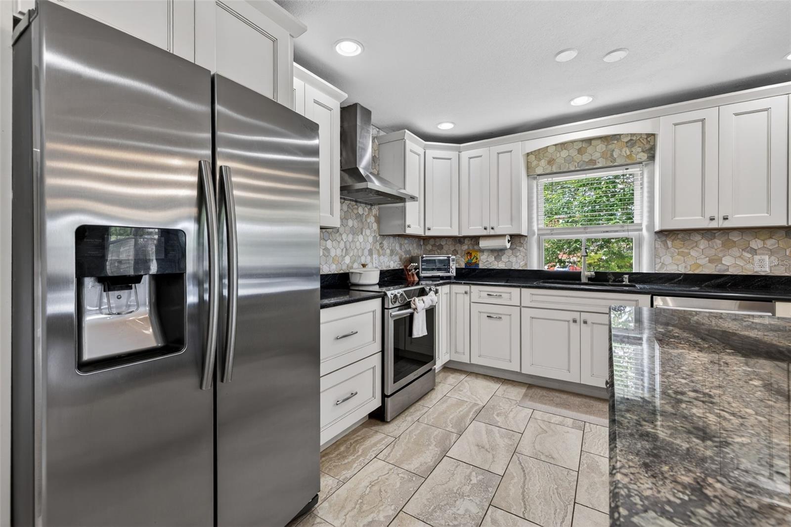 Image 11 of 40 For 3318 Ridge Avenue