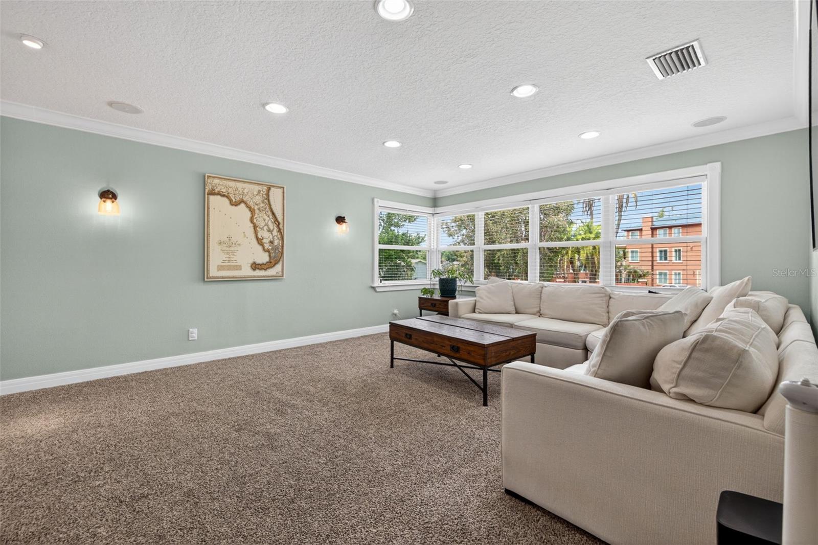 Image 15 of 40 For 3318 Ridge Avenue