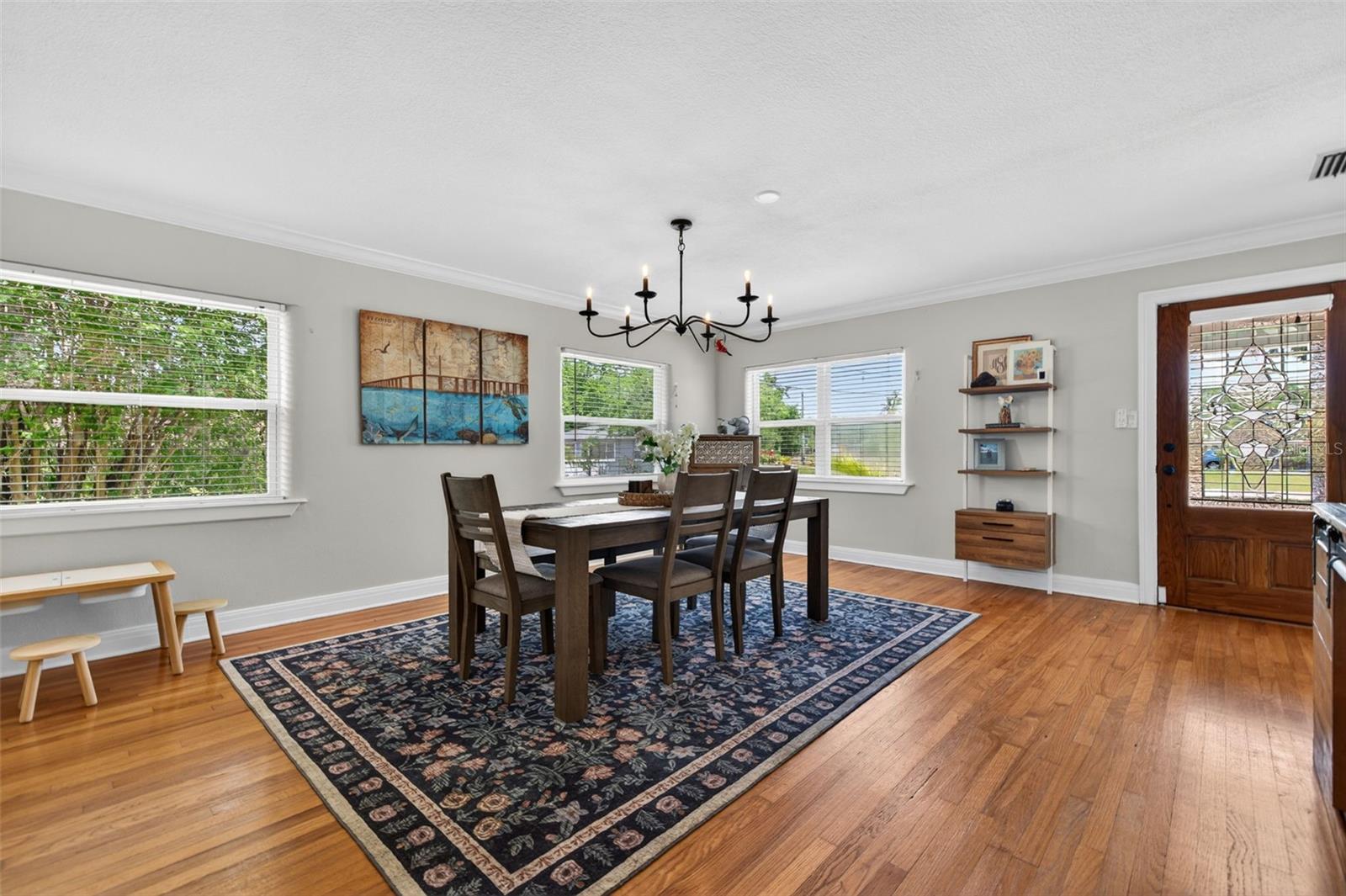 Image 5 of 40 For 3318 Ridge Avenue