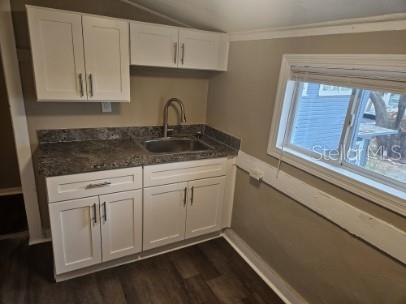 Image 5 of 15 For 318 Tarpon Avenue 4