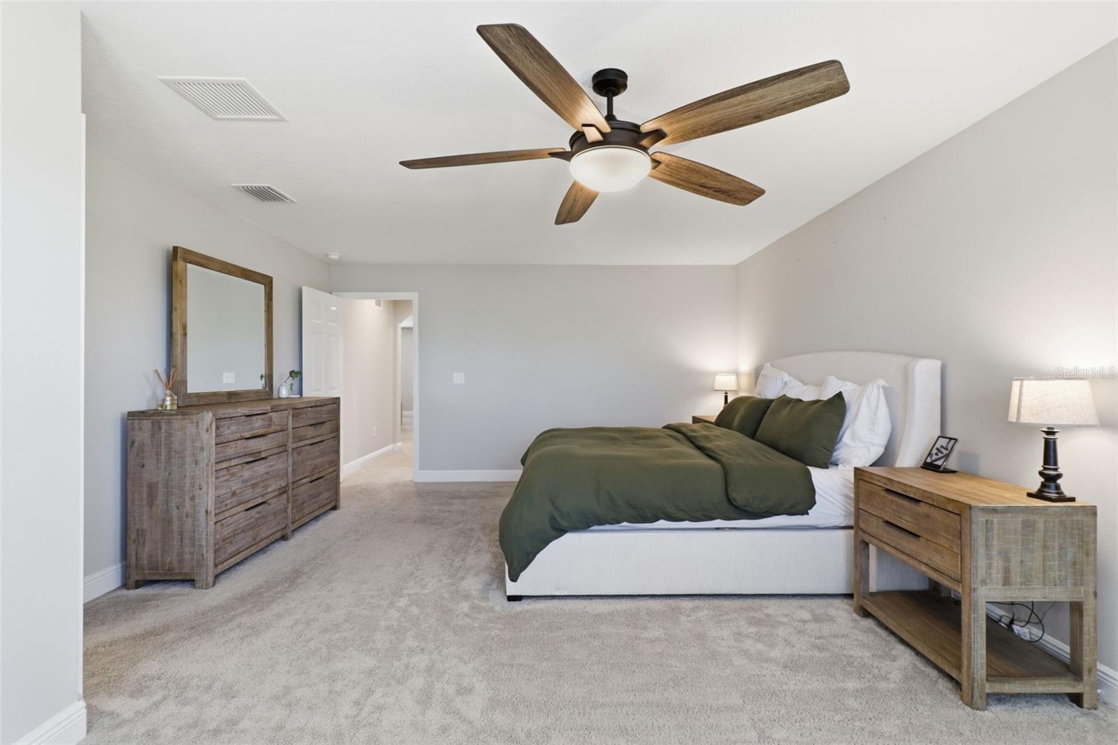 Image 17 of 89 For 17974 Ramble On Way