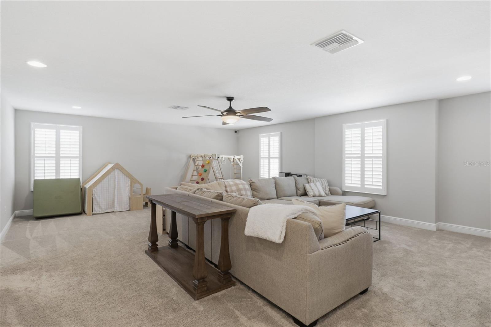 Image 4 of 89 For 17974 Ramble On Way