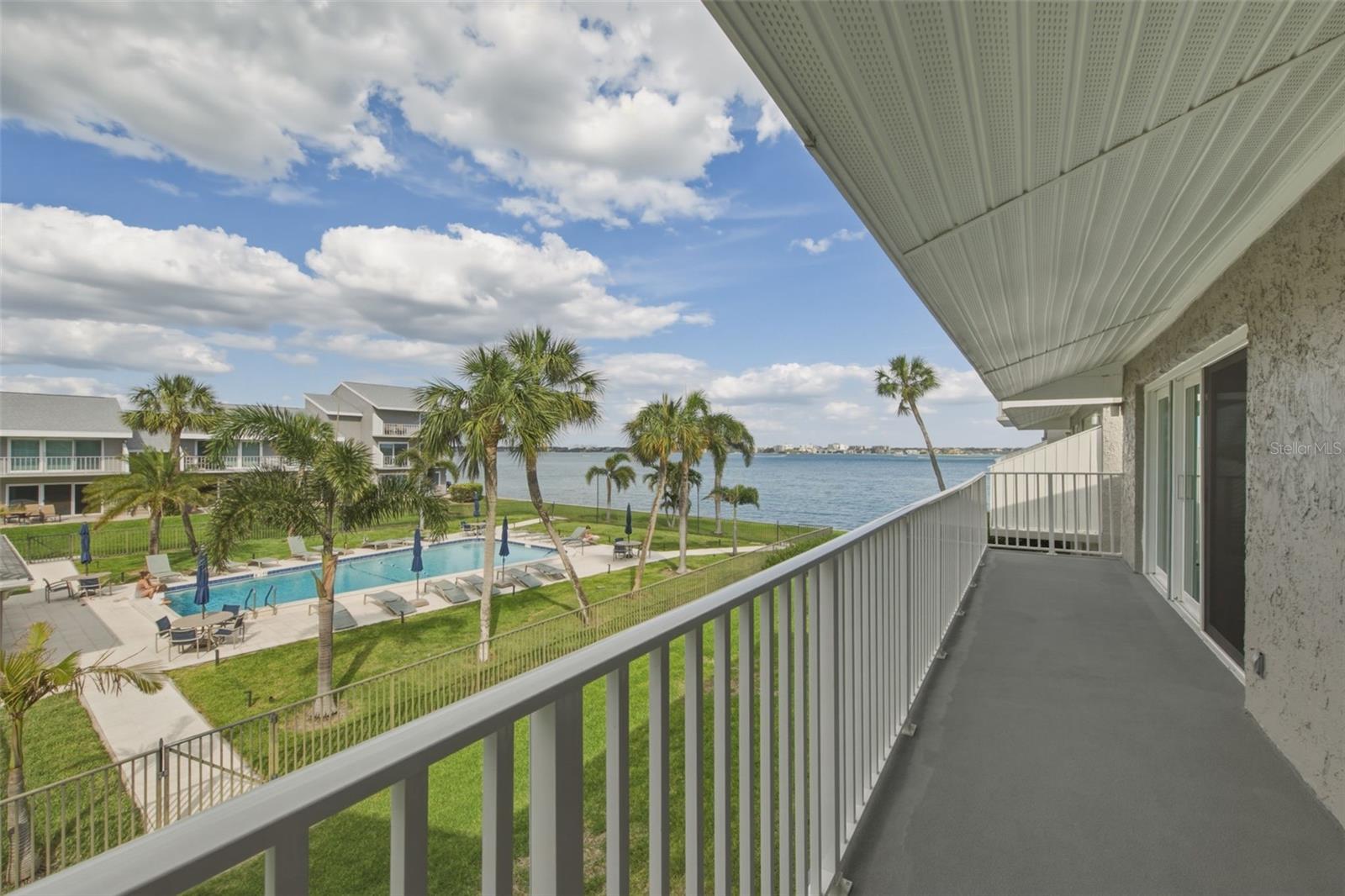 Image 31 of 48 For 1351 Gulf Boulevard 202