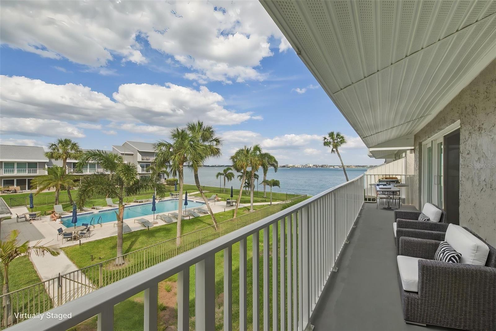 Image 33 of 48 For 1351 Gulf Boulevard 202