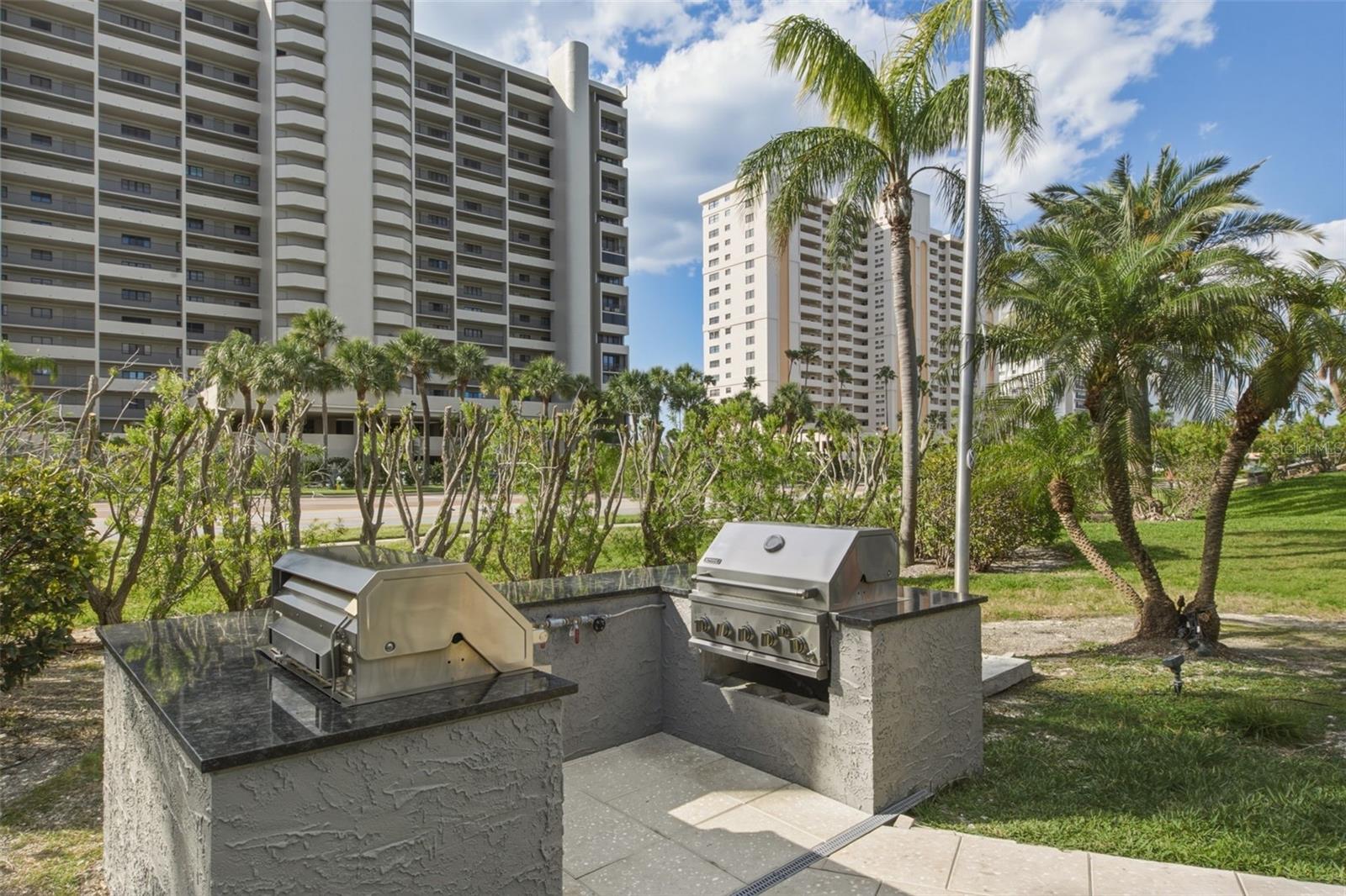 Image 38 of 48 For 1351 Gulf Boulevard 202