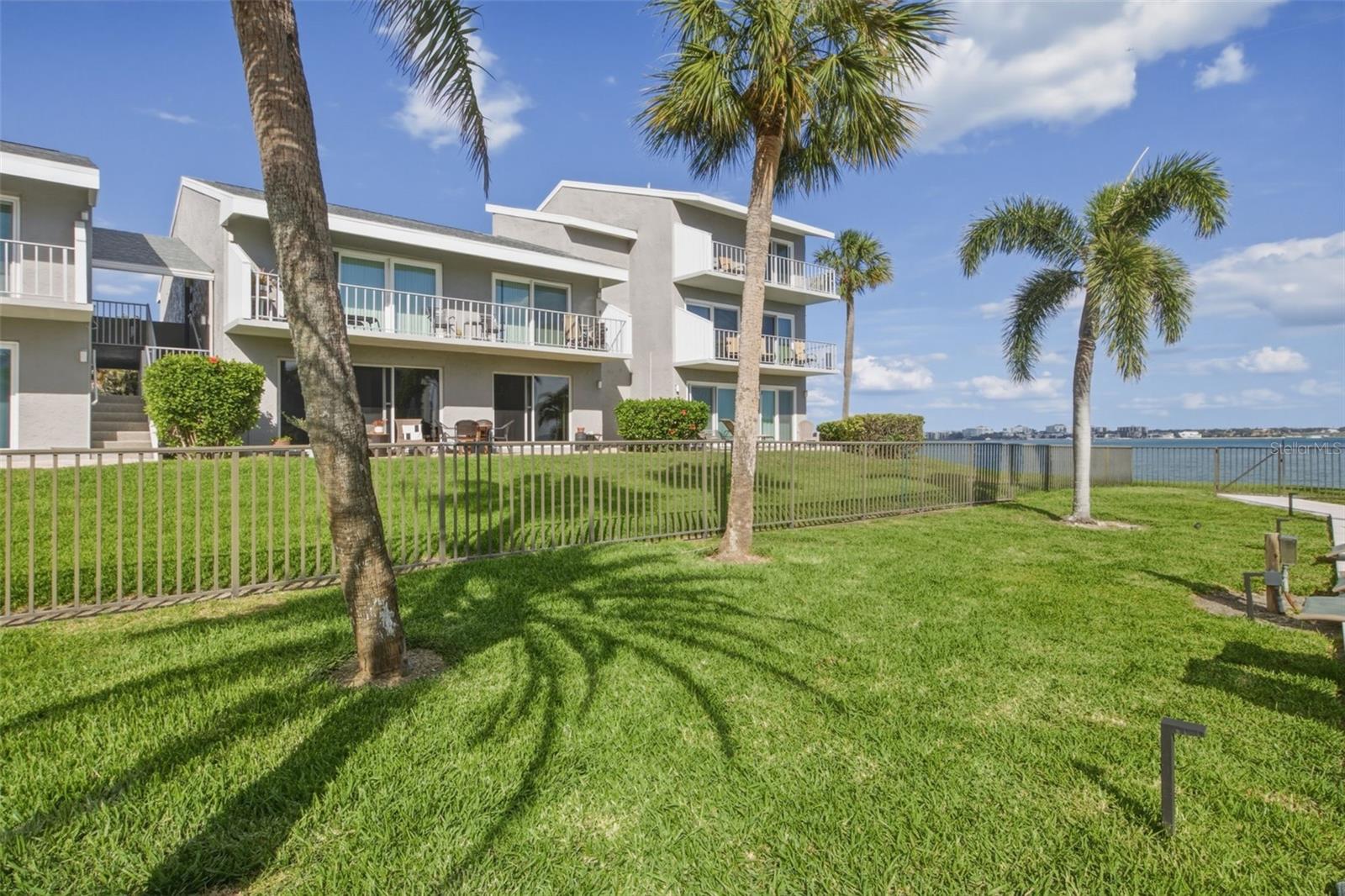 Image 39 of 48 For 1351 Gulf Boulevard 202