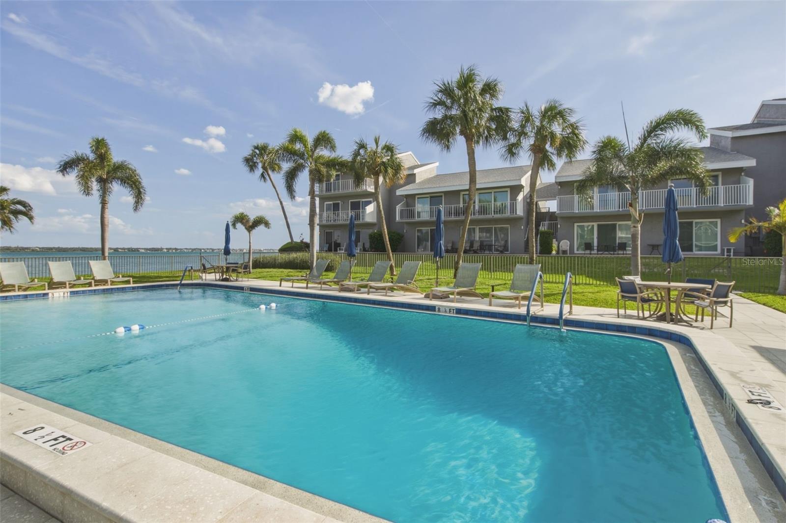 Image 40 of 48 For 1351 Gulf Boulevard 202