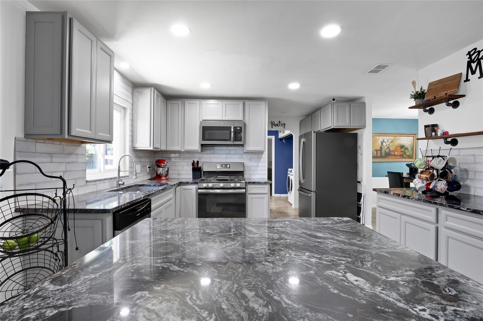 Image 14 of 41 For 317 7th Street