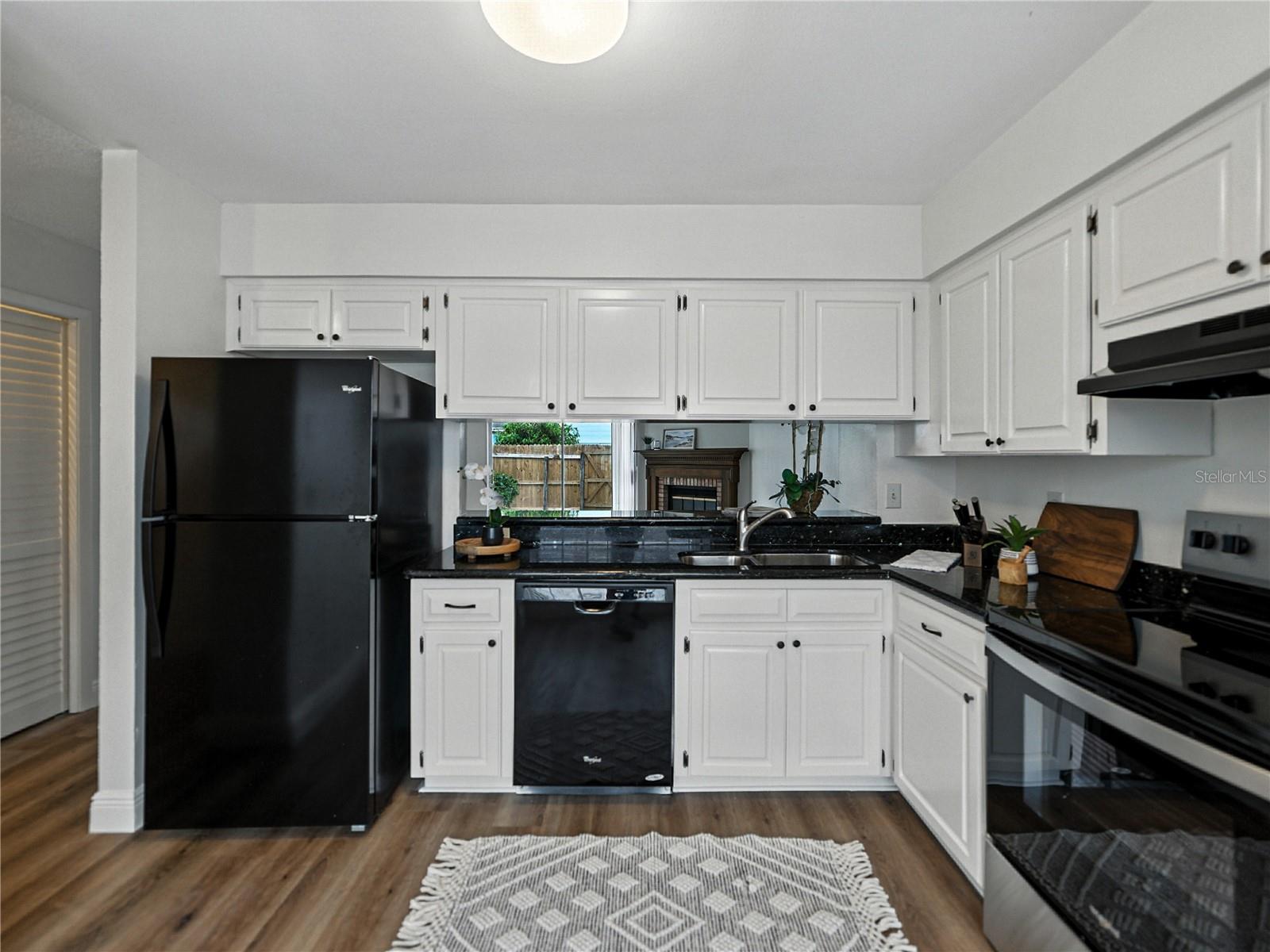 Image 4 of 55 For 1816 Mill Run Circle