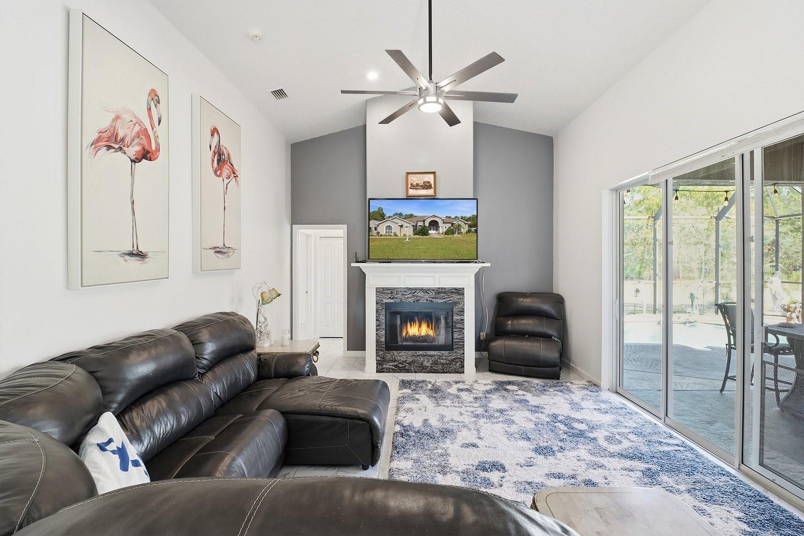 Listing photo id 16 for 11113 Flatwood Avenue