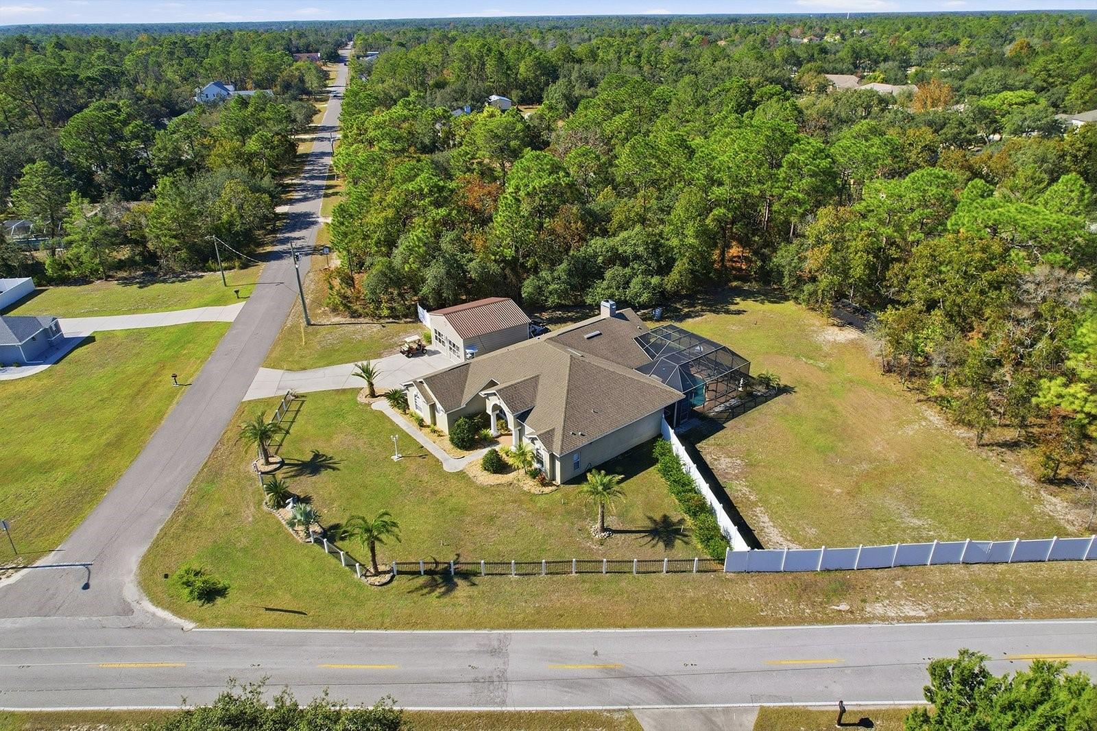 Listing photo id 2 for 11113 Flatwood Avenue