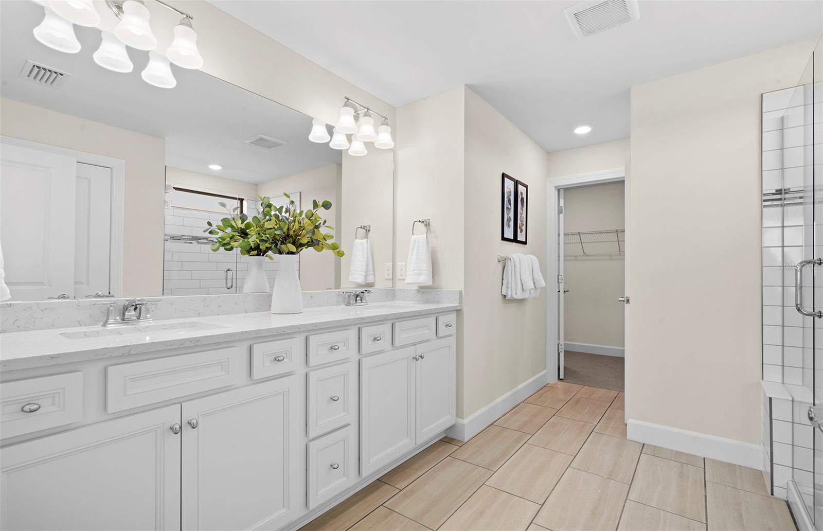 Image 17 of 28 For 6120 Wire Grass Court