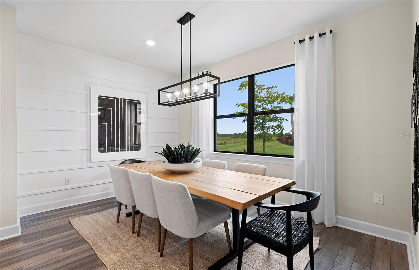 Image 7 of 28 For 6120 Wire Grass Court