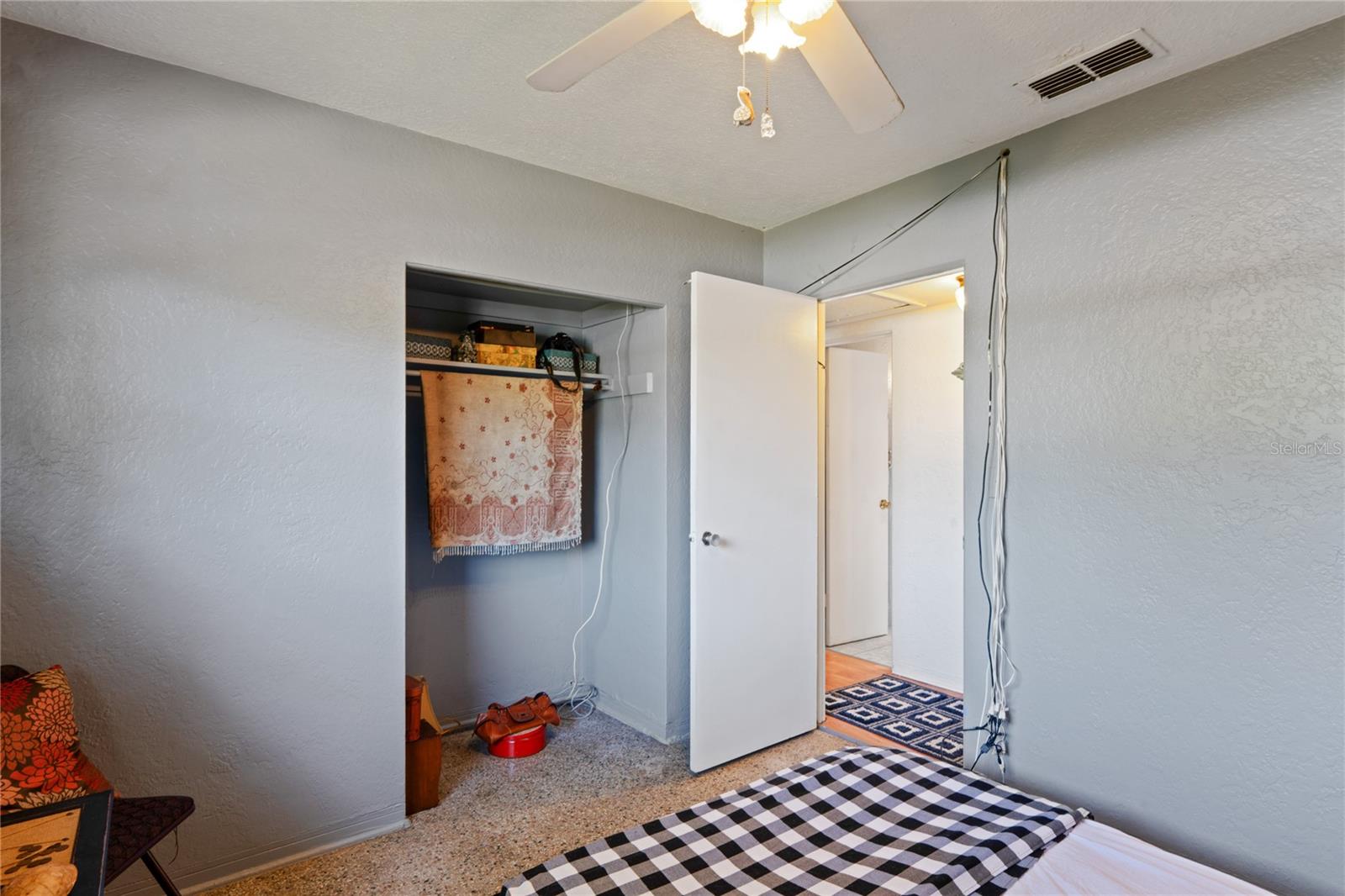 Image 24 of 39 For 348 Lewis Boulevard Se