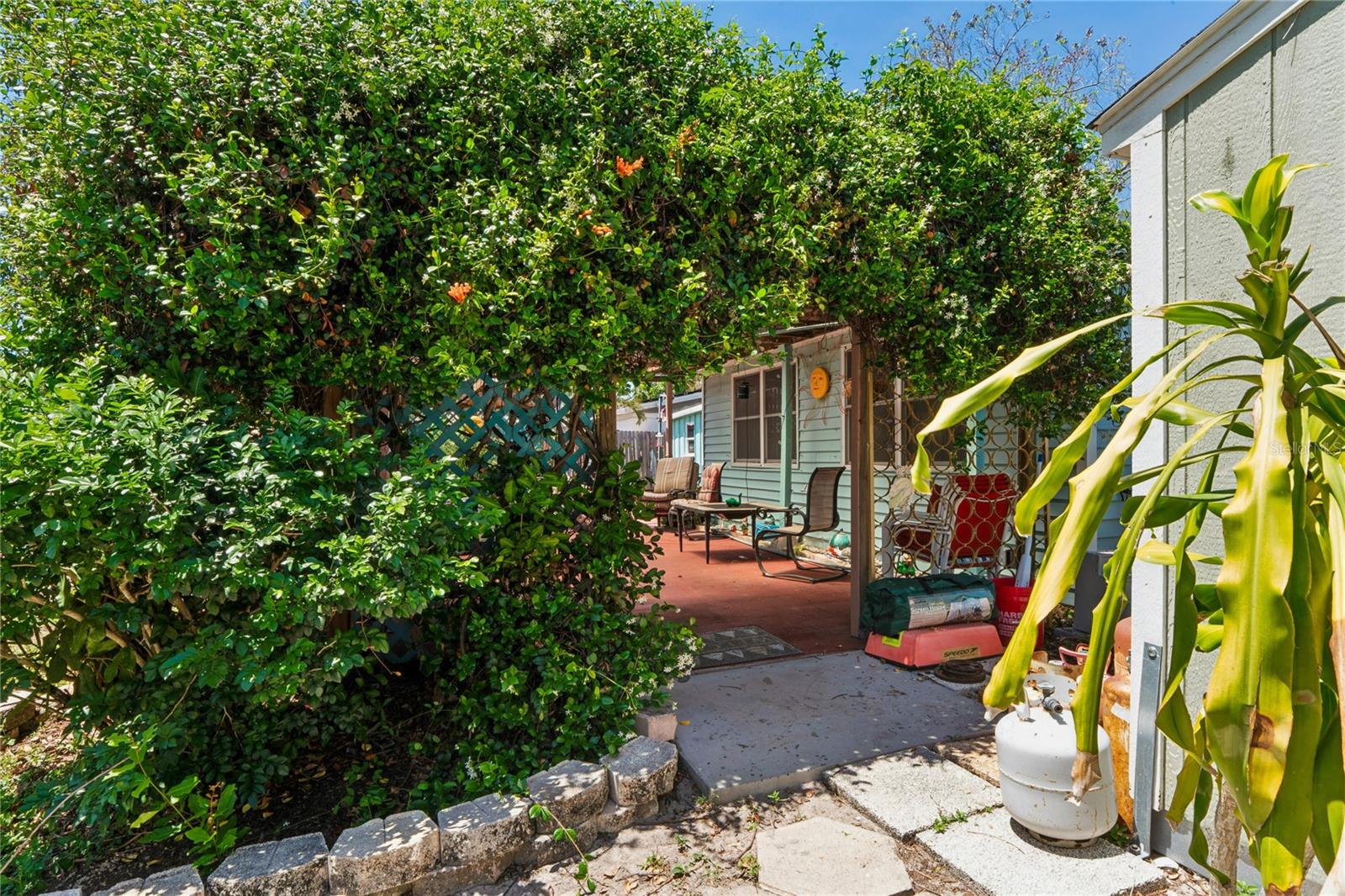 Image 31 of 39 For 348 Lewis Boulevard Se