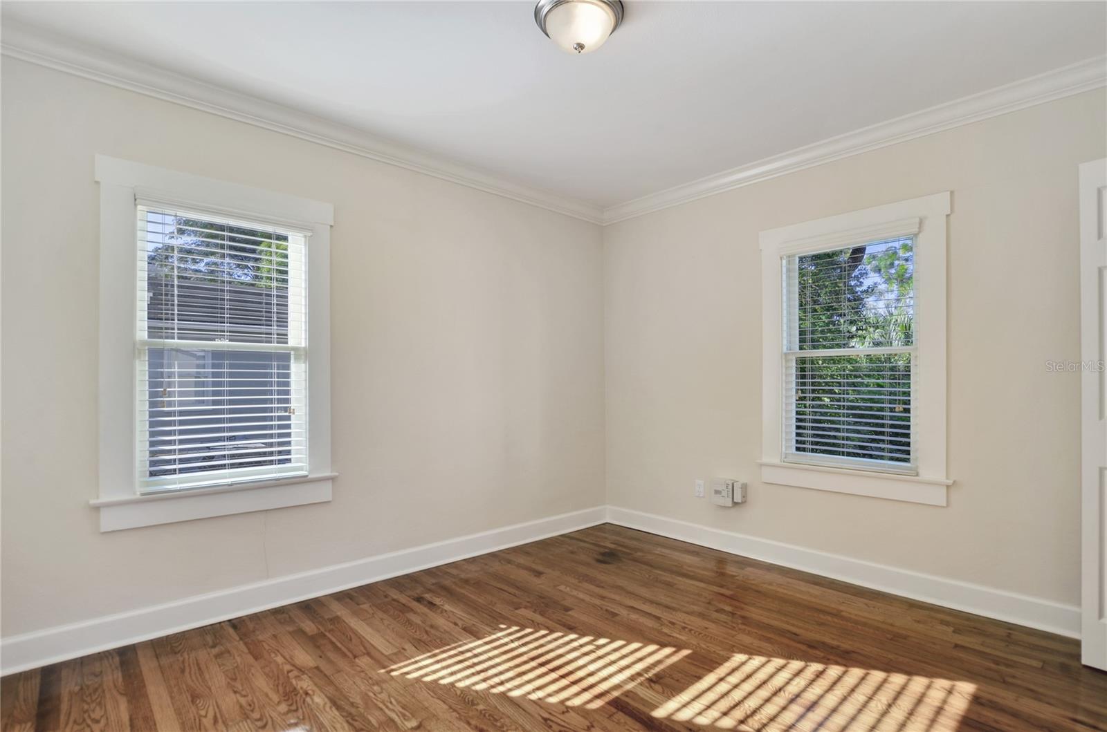 Image 19 of 23 For 301 Audubon Avenue