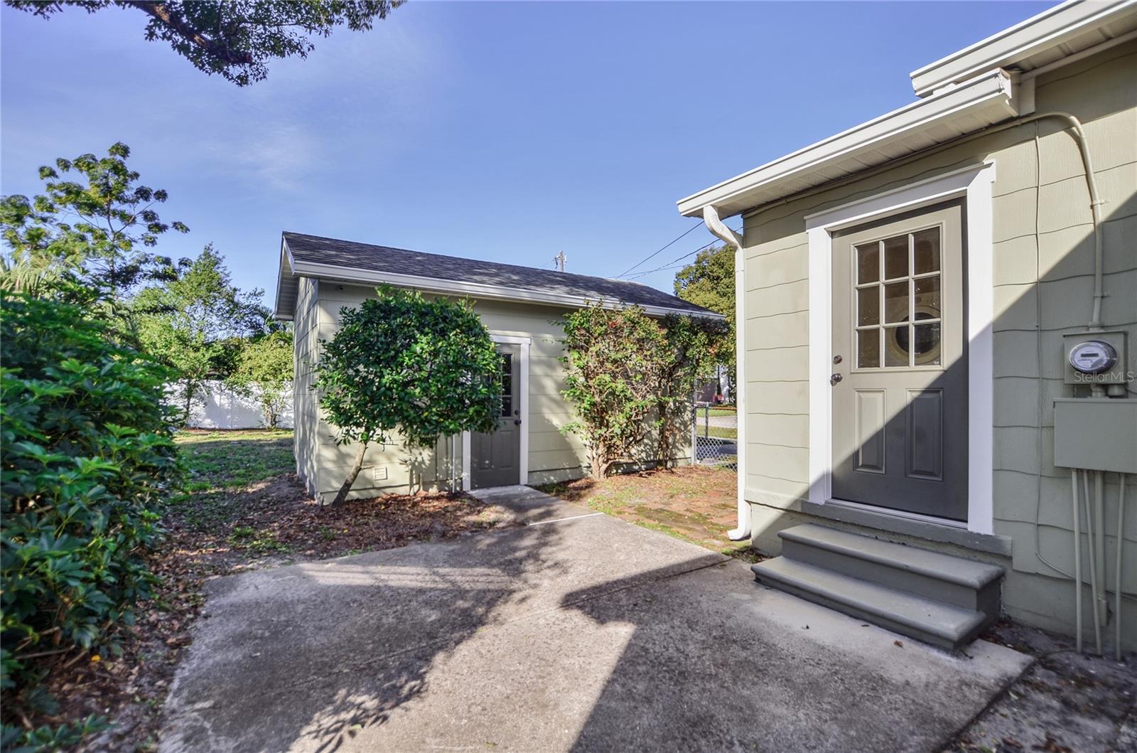 Image 8 of 23 For 301 Audubon Avenue