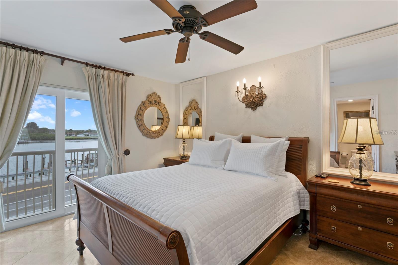 Image 15 of 33 For 20204 Gulf Boulevard 4