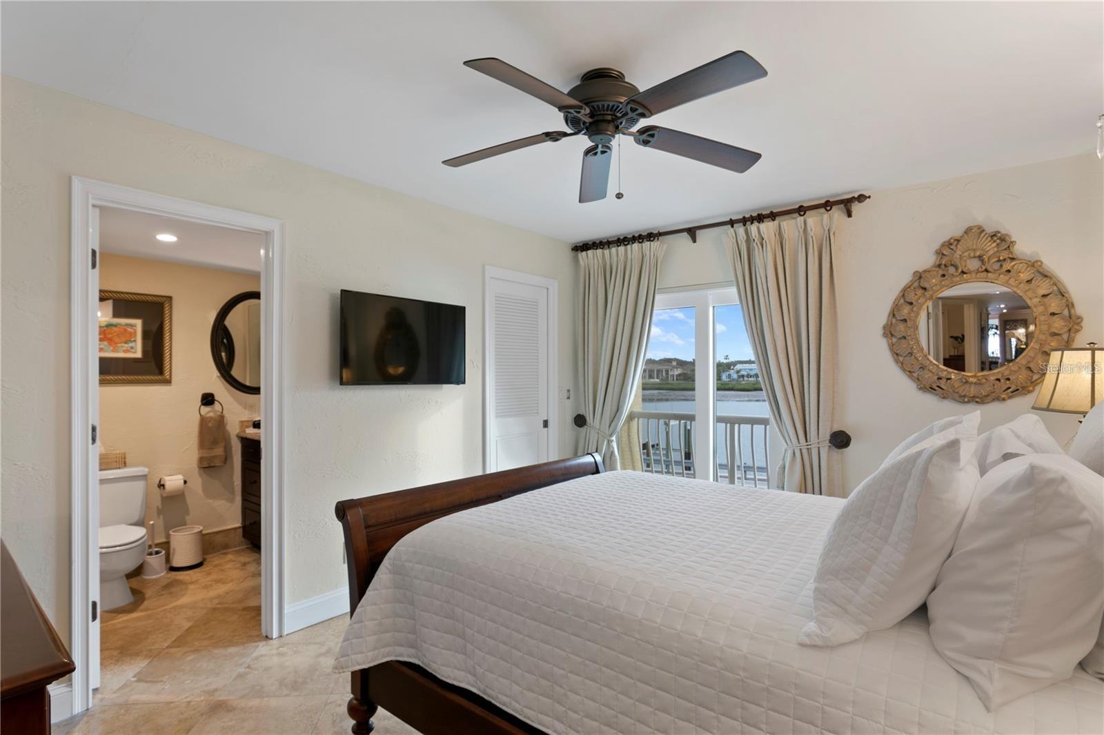 Image 17 of 33 For 20204 Gulf Boulevard 4