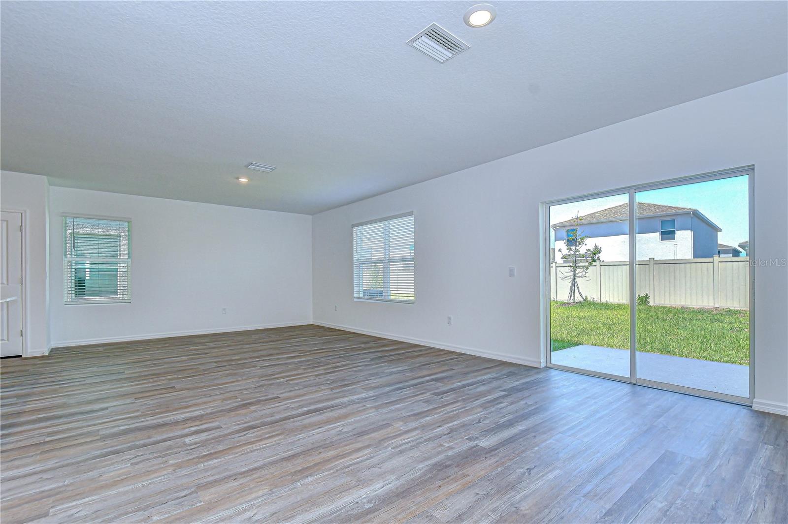 Image 20 of 62 For 32463 Weathered Oak Drive