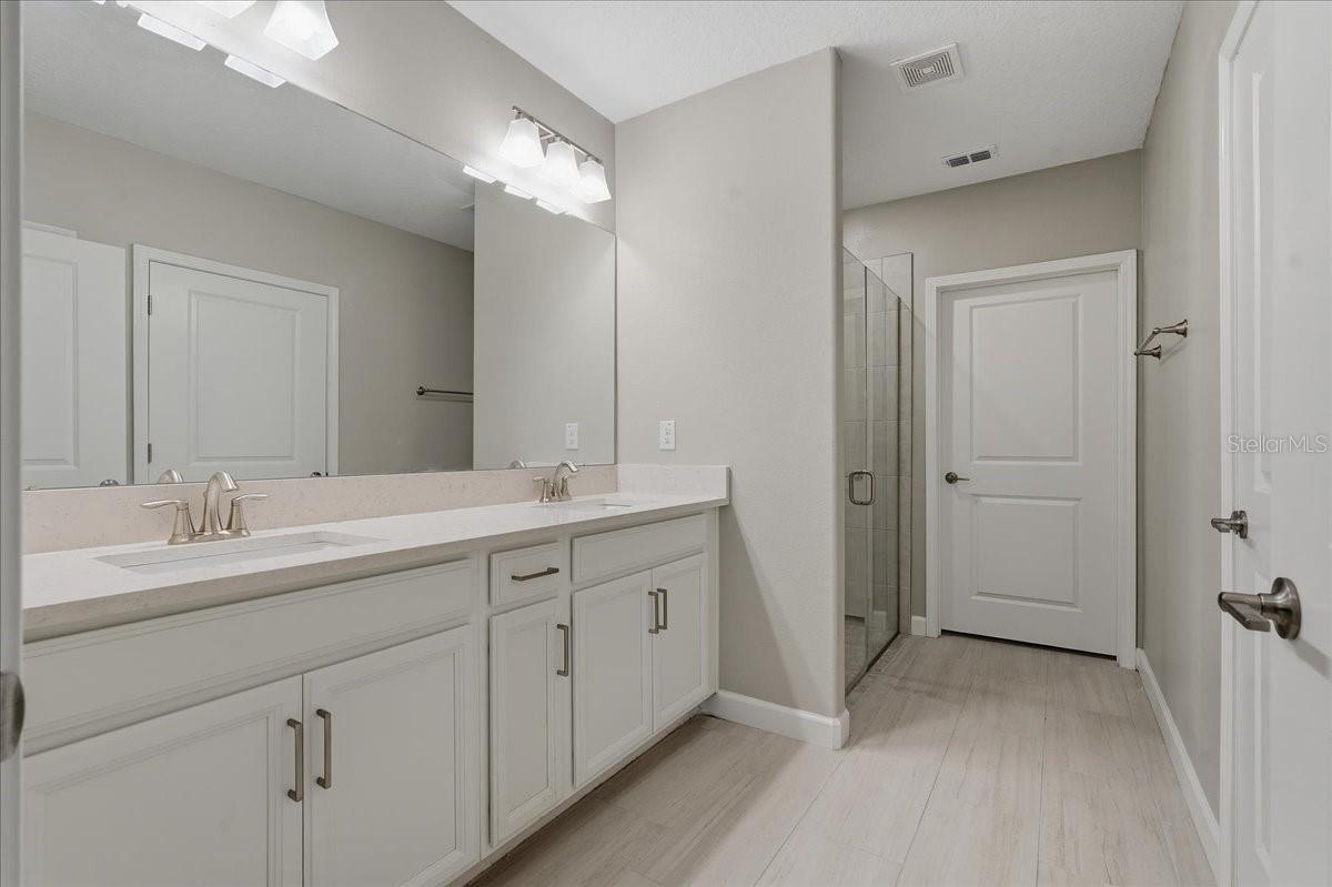 Image 14 of 61 For 16673 Shell Bay Drive