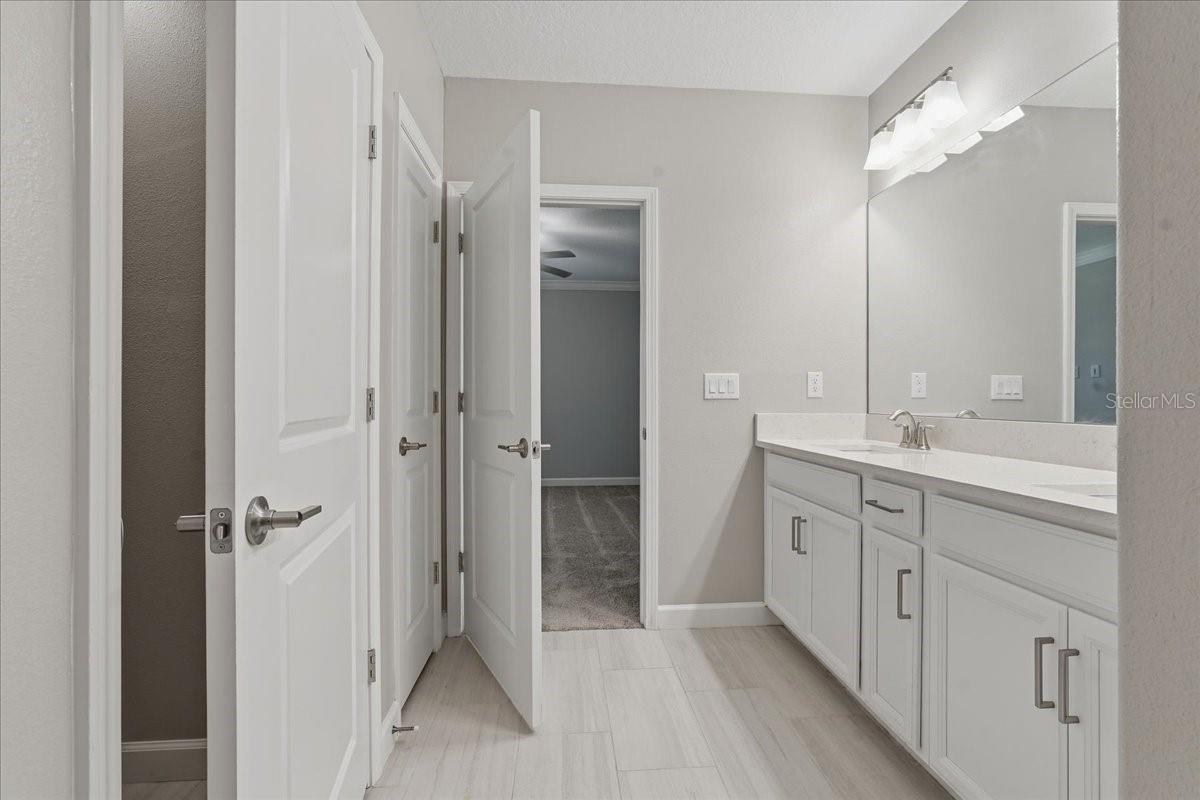 Image 17 of 61 For 16673 Shell Bay Drive