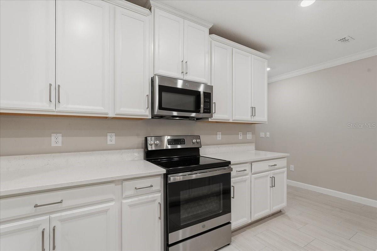 Image 7 of 61 For 16673 Shell Bay Drive