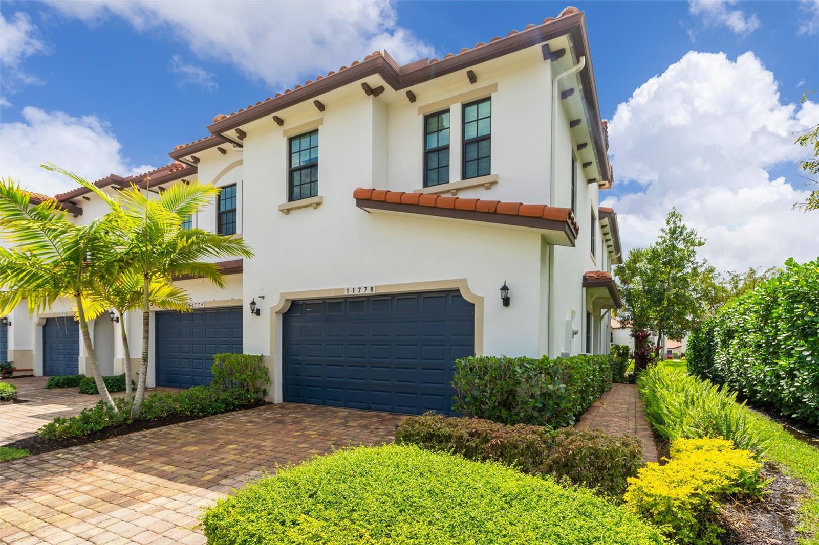 Image 15 of 52 For 11778 13th Lane