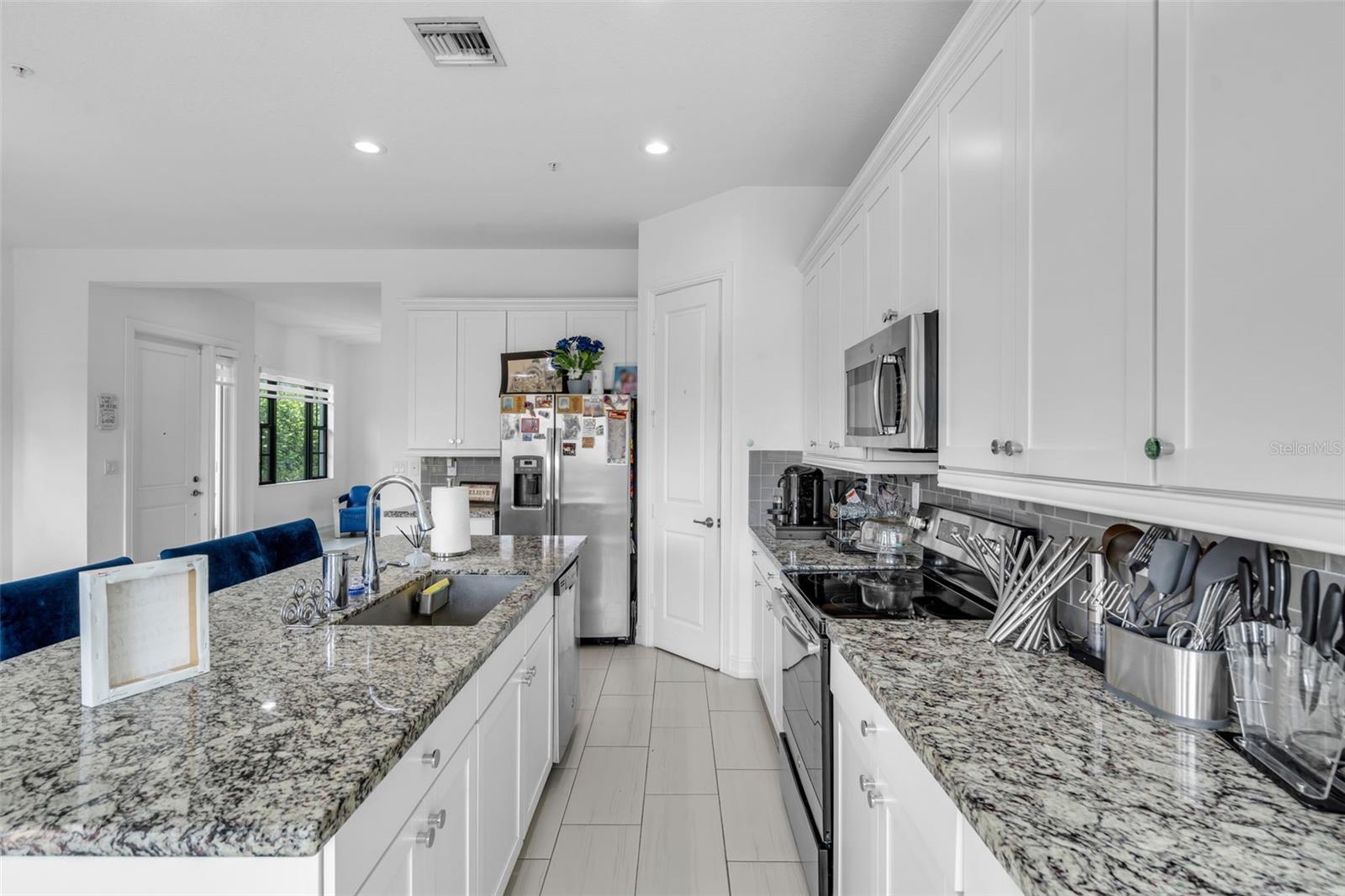 Image 22 of 52 For 11778 13th Lane