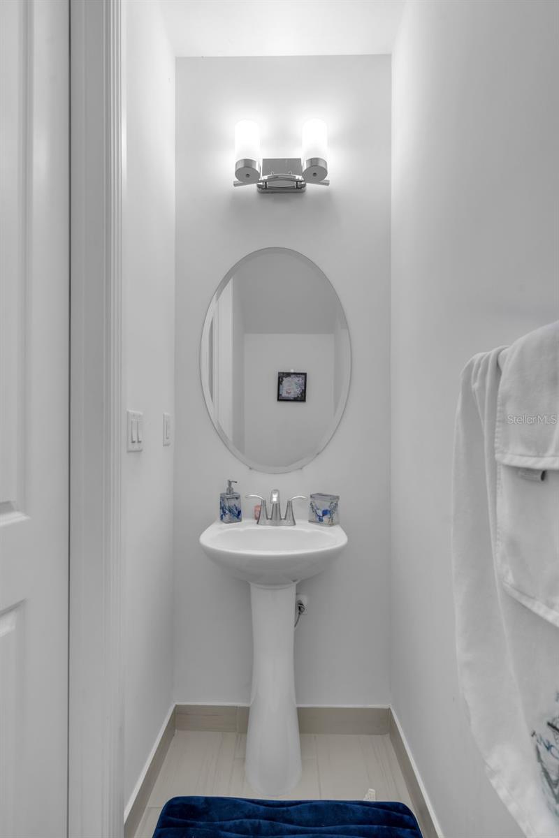 Image 38 of 52 For 11778 13th Lane